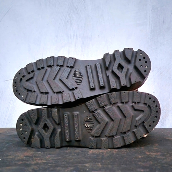 Palladium Women’s Baggy Leather Boots with Foldable Cuff - Picture 13 of 15